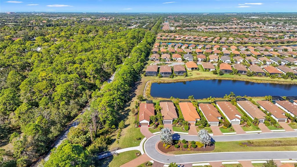 Photo of 5400 Lampiasi Street, Sarasota, FL 34238 (MLS # A4677220)