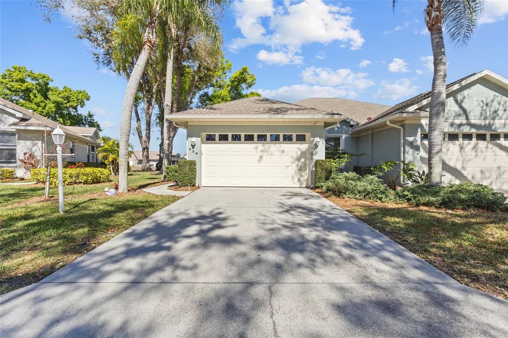 Photo of 526 Catalina Isles Circle, Venice, FL 34292 (MLS # N6143100)