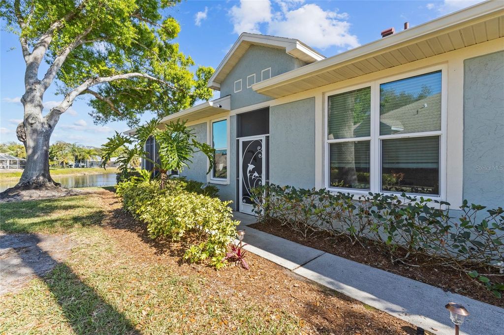 Photo of 526 Catalina Isles Circle, Venice, FL 34292 (MLS # N6143100)