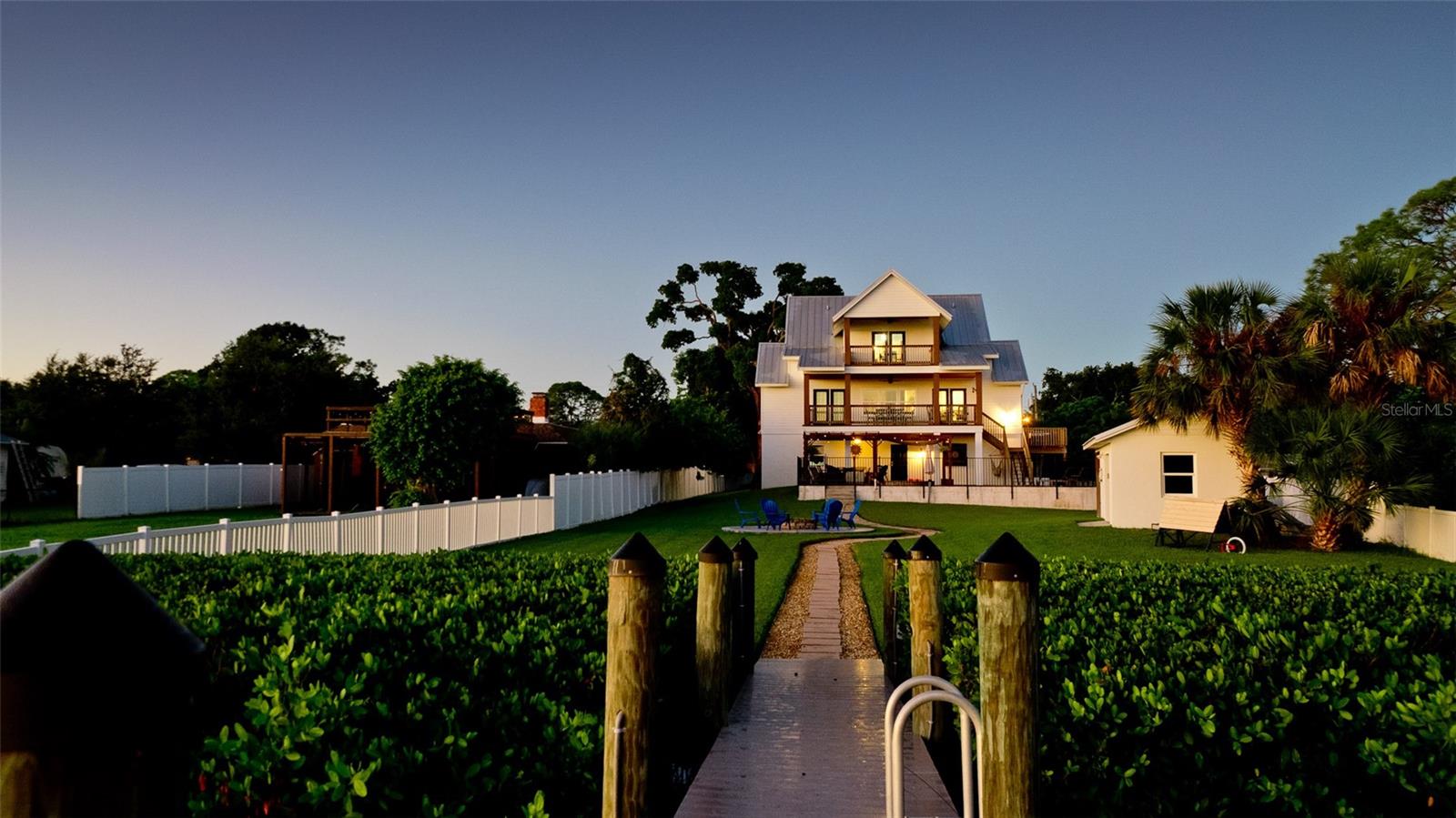 ELWOOD PARK - Residential