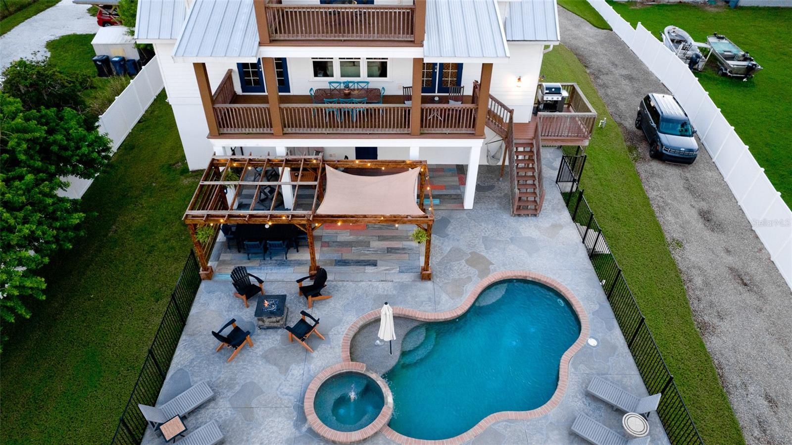 ELWOOD PARK - Residential