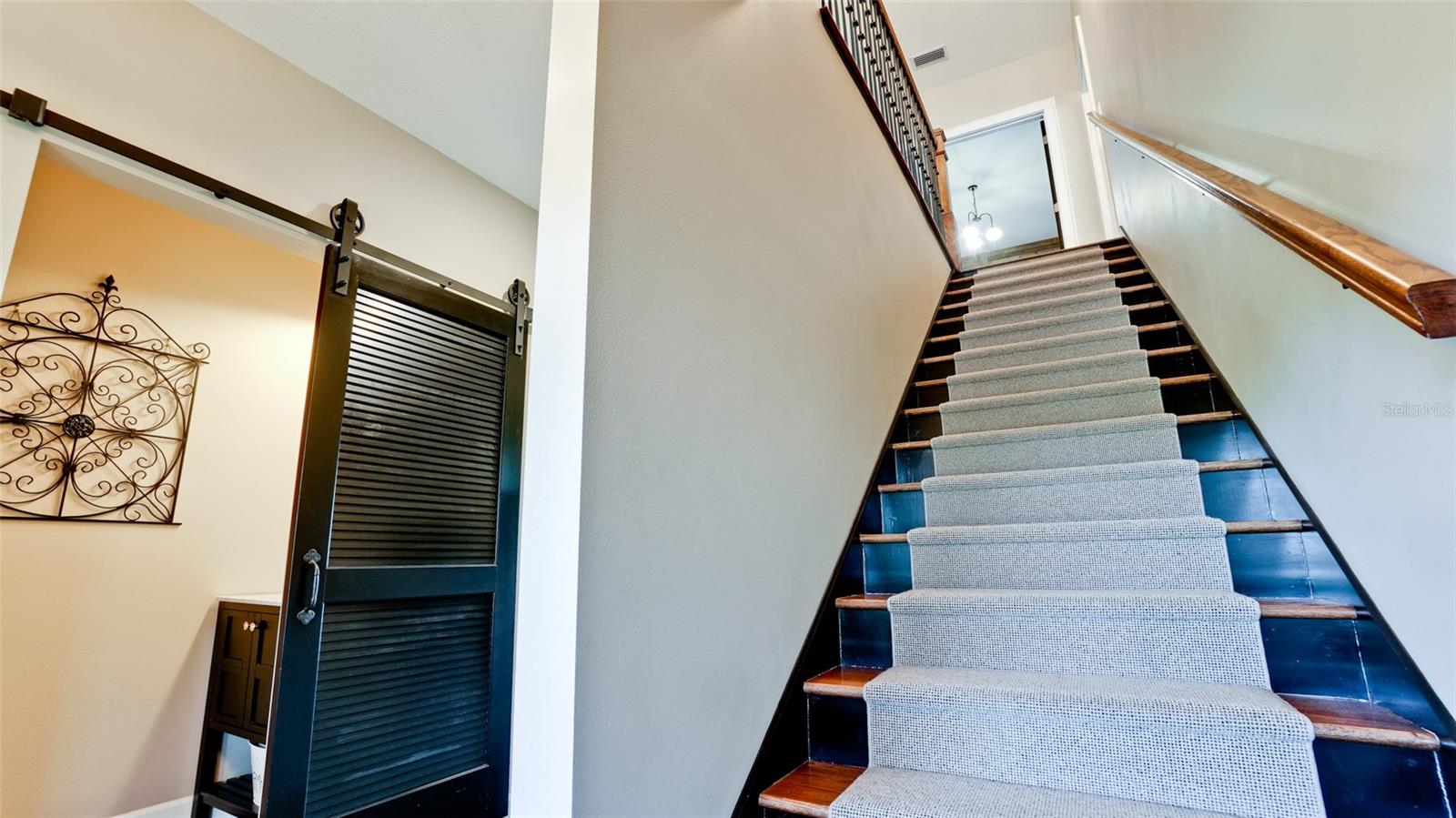 ELWOOD PARK - Residential
