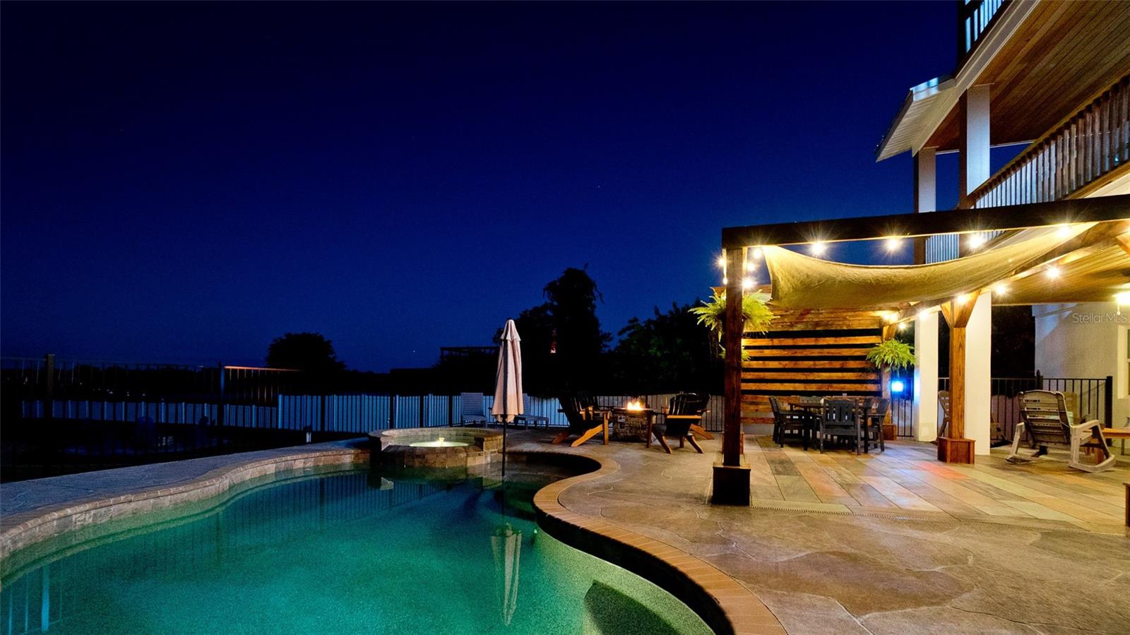 ELWOOD PARK - Residential