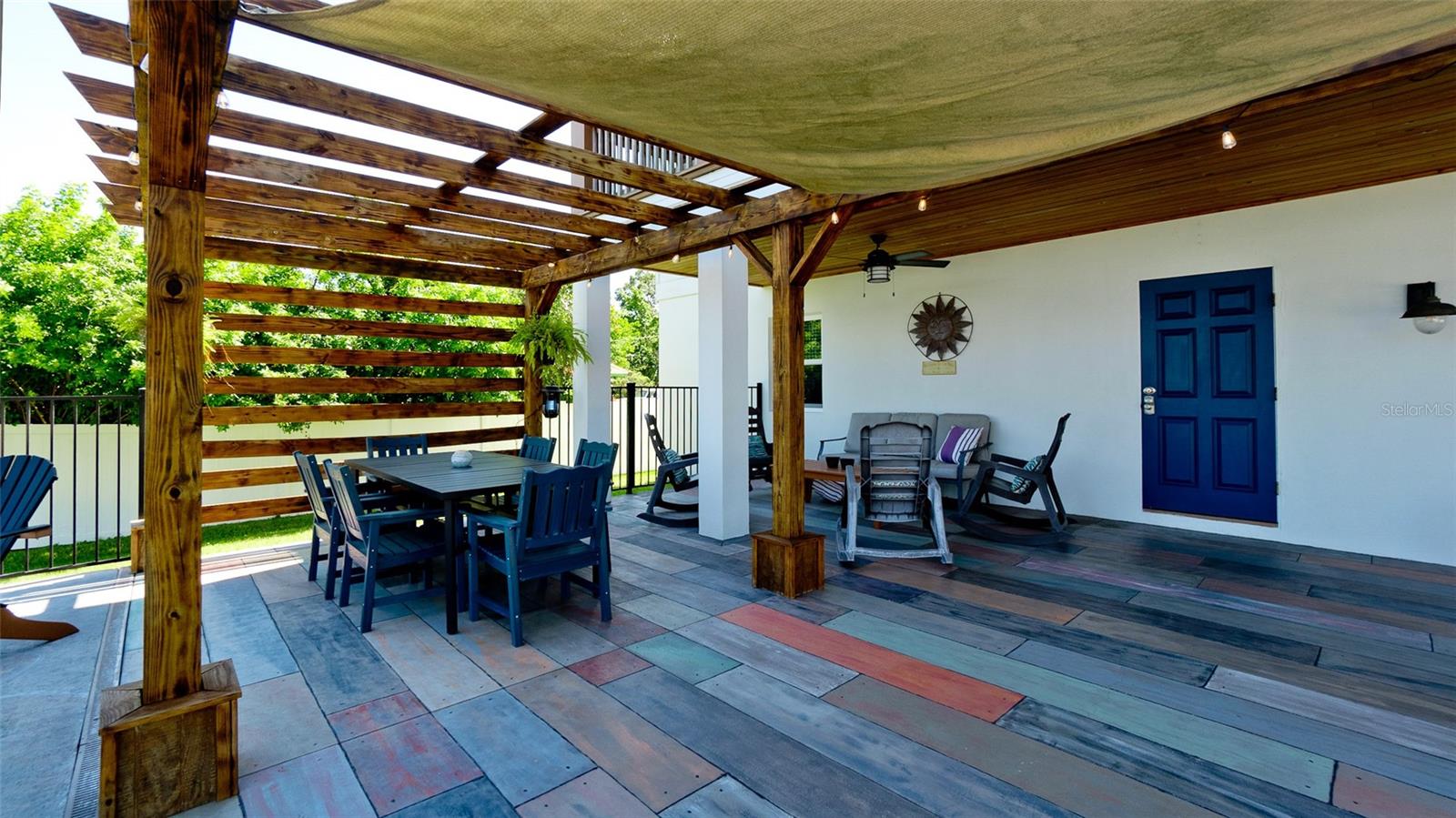 ELWOOD PARK - Residential