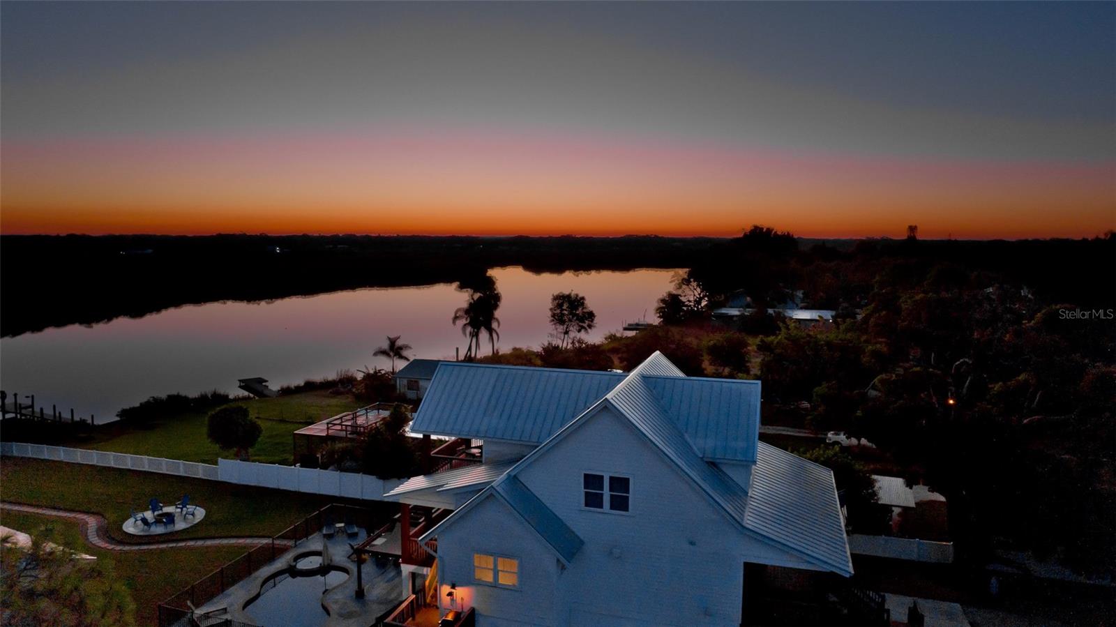 ELWOOD PARK - Residential