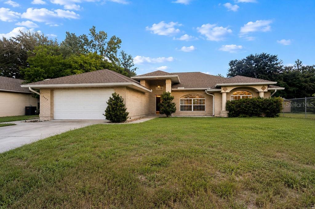 Photo of 2007 N Parkton Drive, Deltona, FL 32725 (MLS # O6434726)