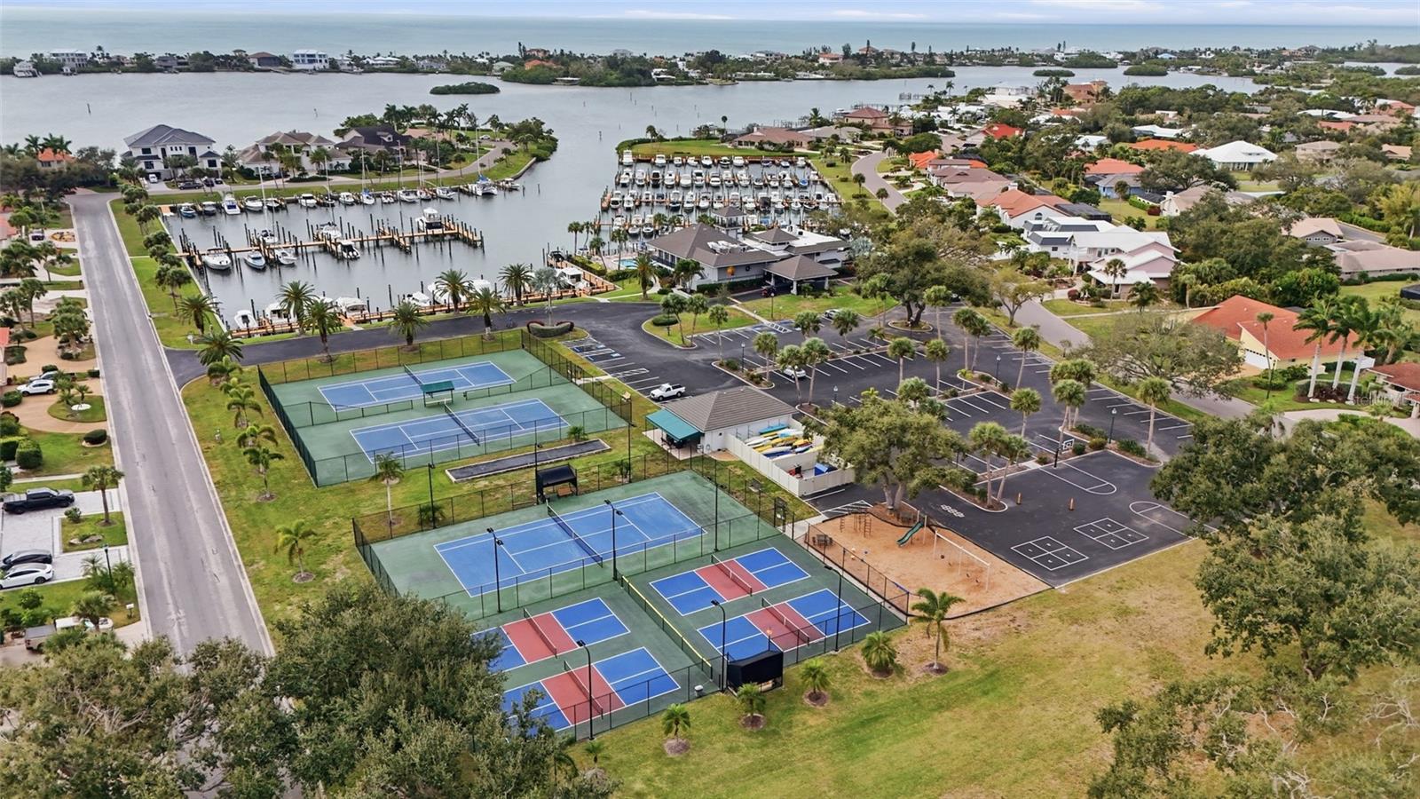 SOUTHBAY YACHT & RACQUET CLUB - Residential