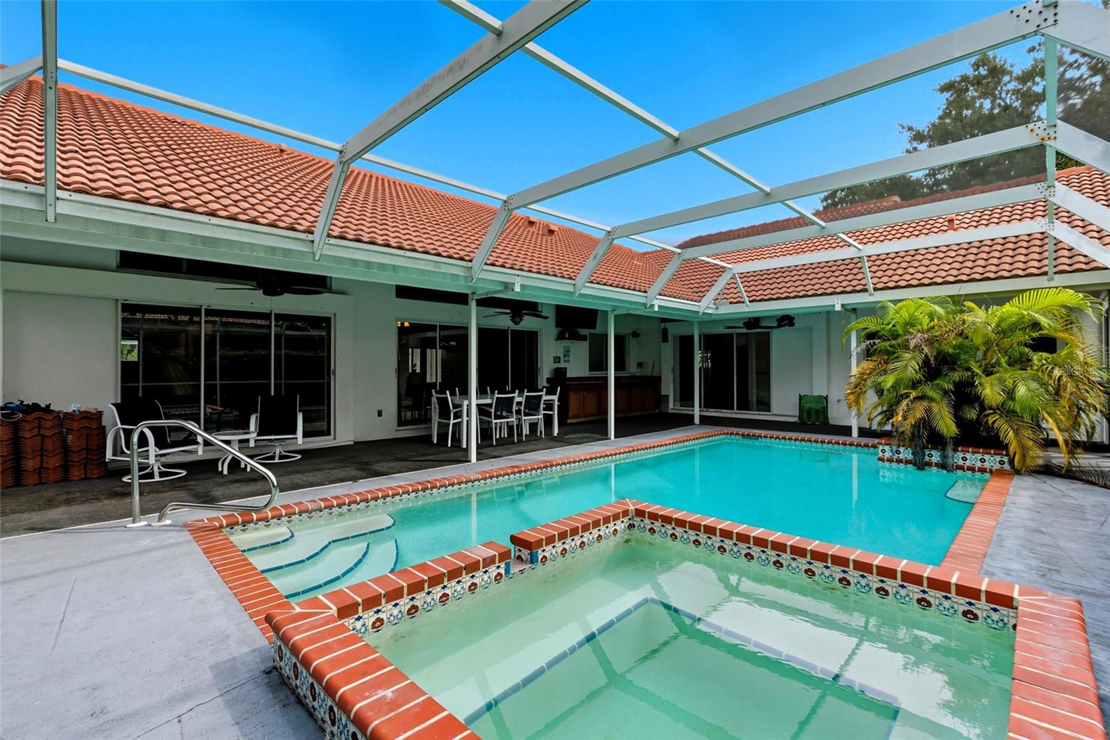 SOUTHBAY YACHT & RACQUET CLUB - Residential