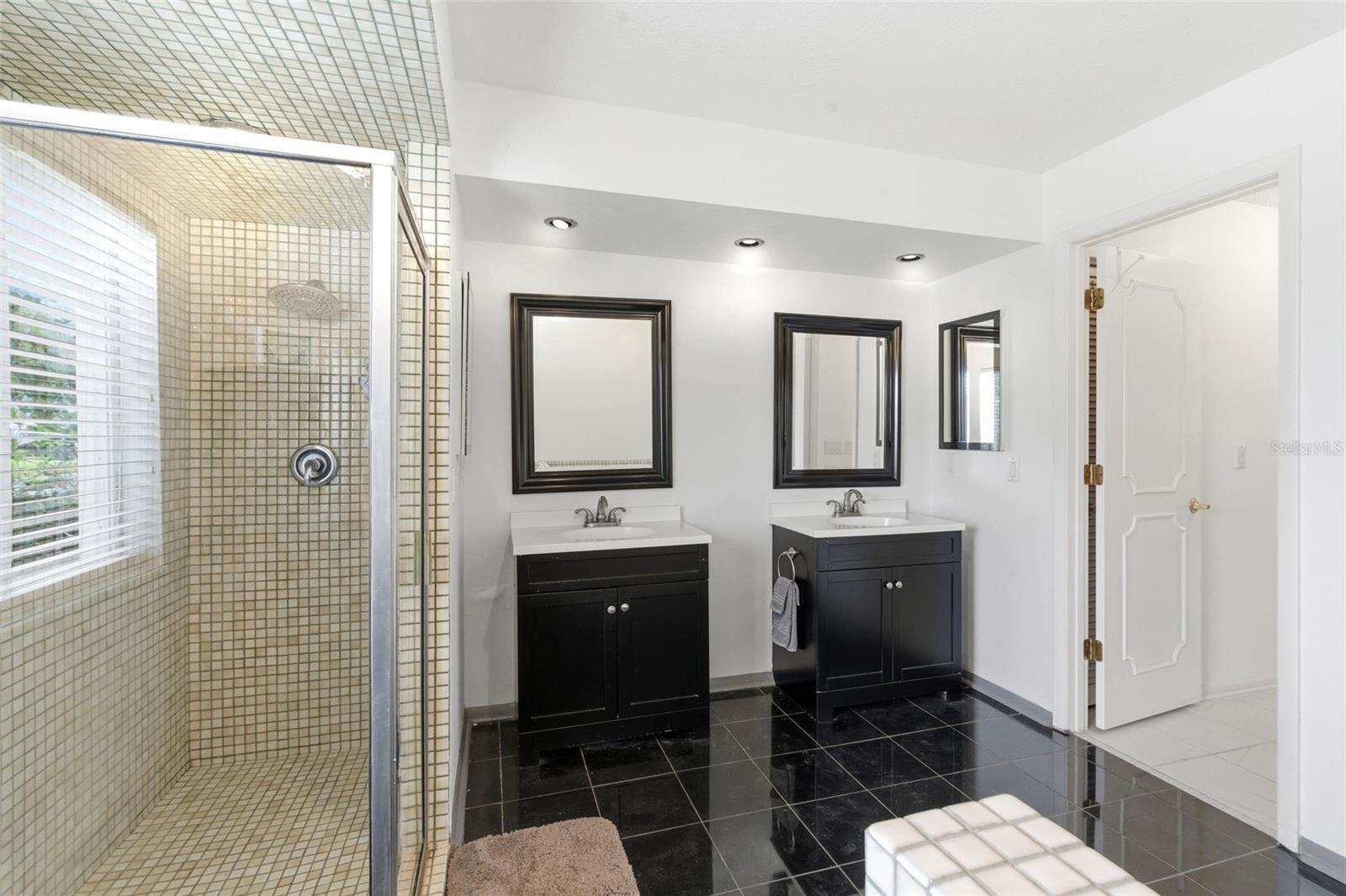 SOUTHBAY YACHT & RACQUET CLUB - Residential