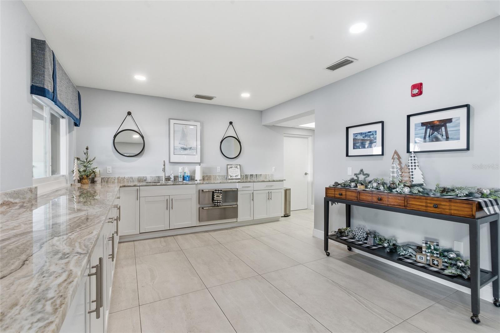 SOUTHBAY YACHT & RACQUET CLUB - Residential