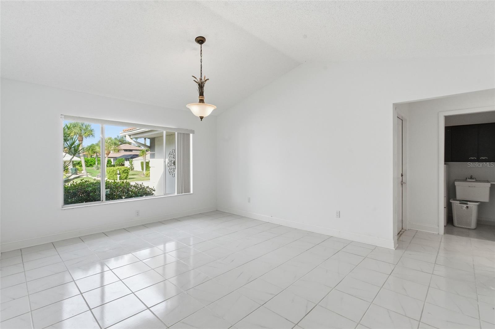 SOUTHBAY YACHT & RACQUET CLUB - Residential