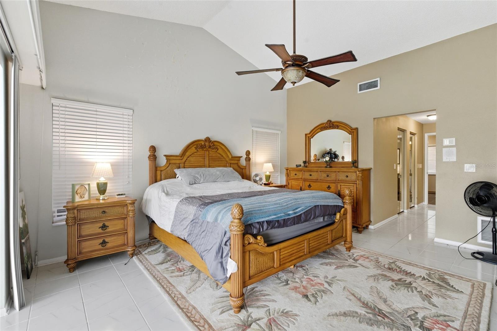 SOUTHBAY YACHT & RACQUET CLUB - Residential