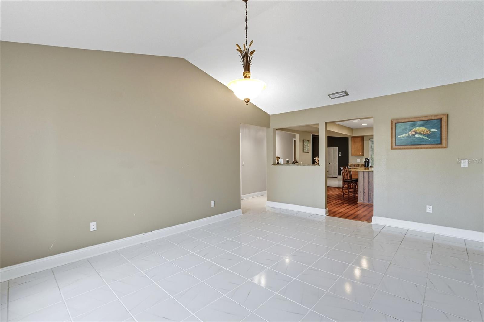 SOUTHBAY YACHT & RACQUET CLUB - Residential