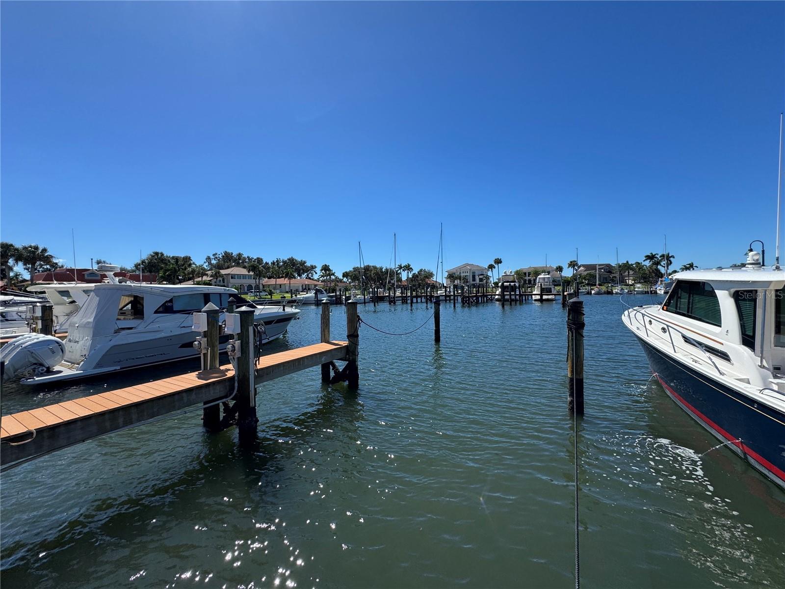 SOUTHBAY YACHT & RACQUET CLUB - Residential