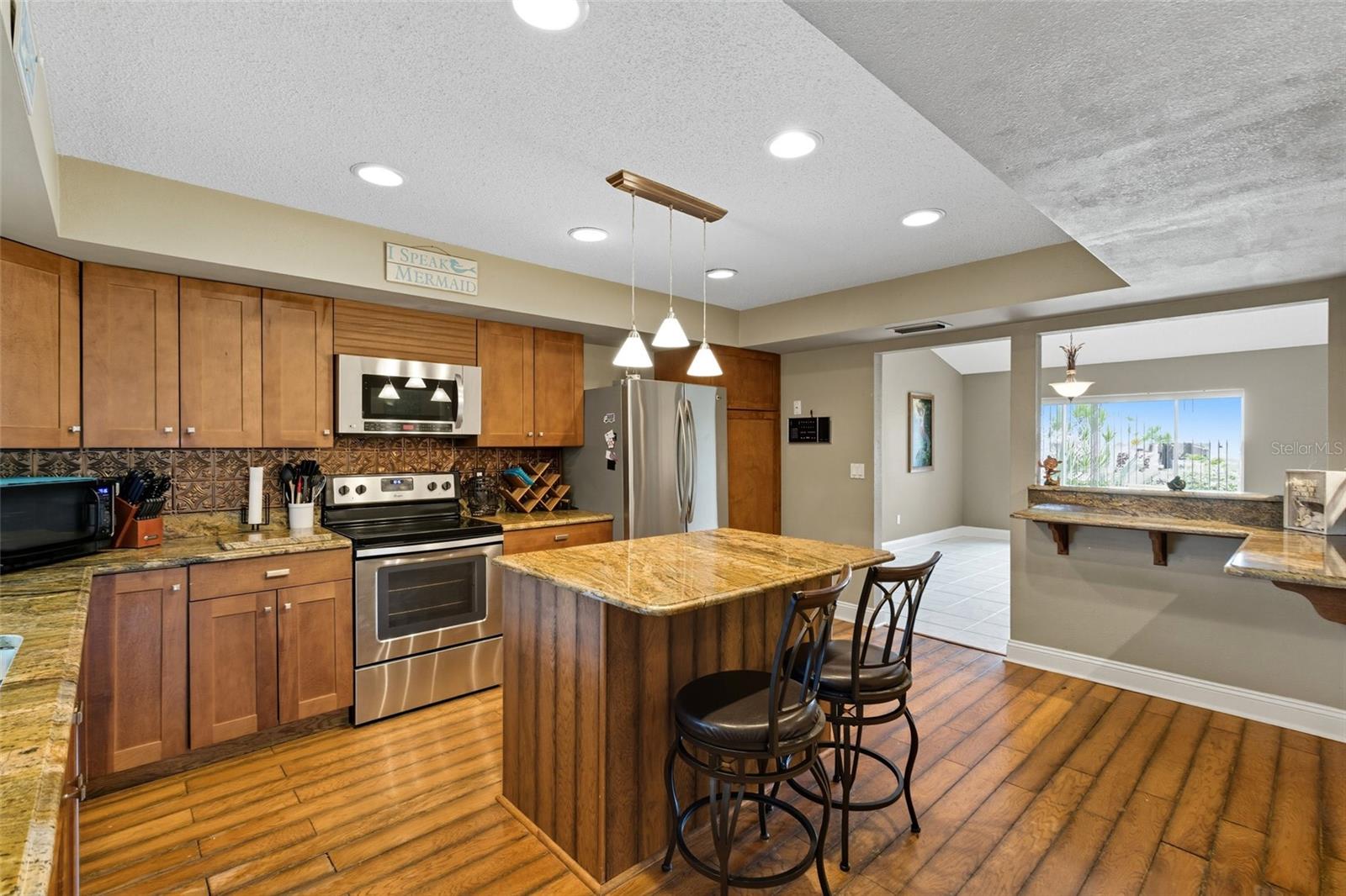 SOUTHBAY YACHT & RACQUET CLUB - Residential