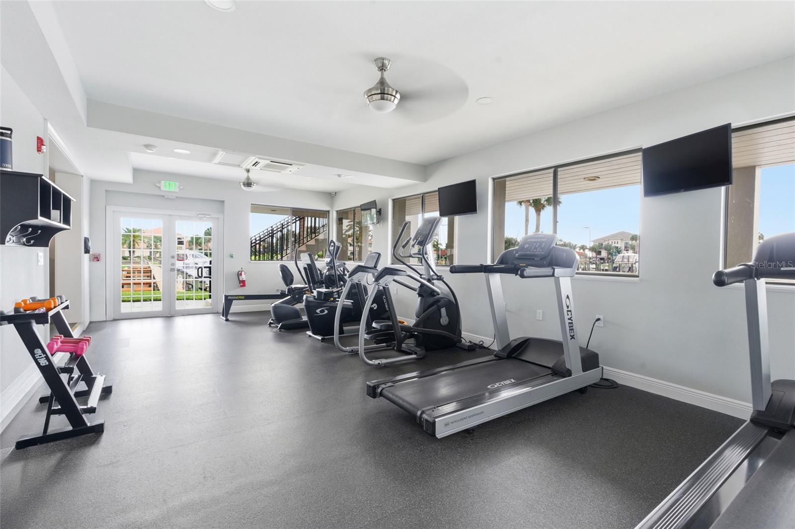 SOUTHBAY YACHT & RACQUET CLUB - Residential