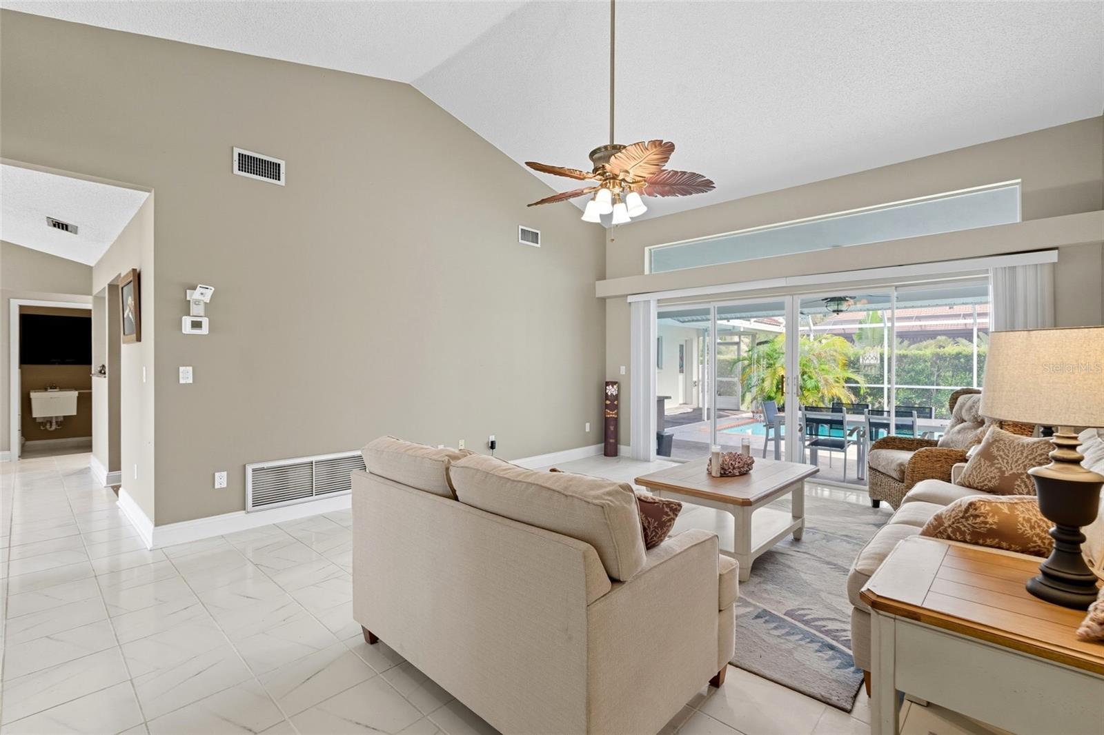 SOUTHBAY YACHT & RACQUET CLUB - Residential