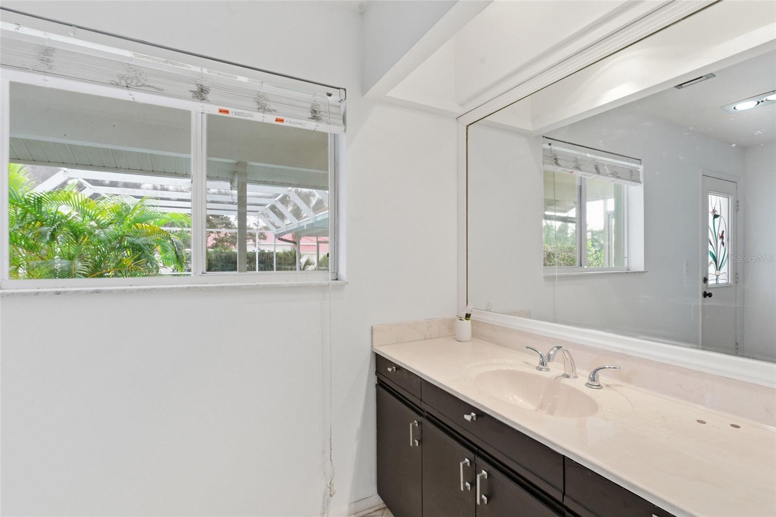 SOUTHBAY YACHT & RACQUET CLUB - Residential