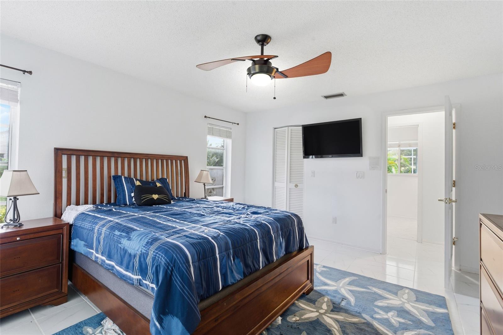 SOUTHBAY YACHT & RACQUET CLUB - Residential