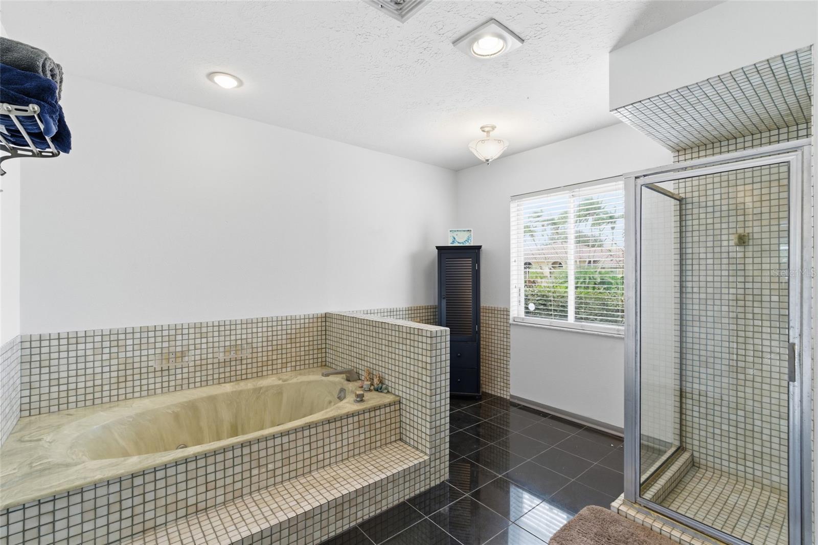 SOUTHBAY YACHT & RACQUET CLUB - Residential