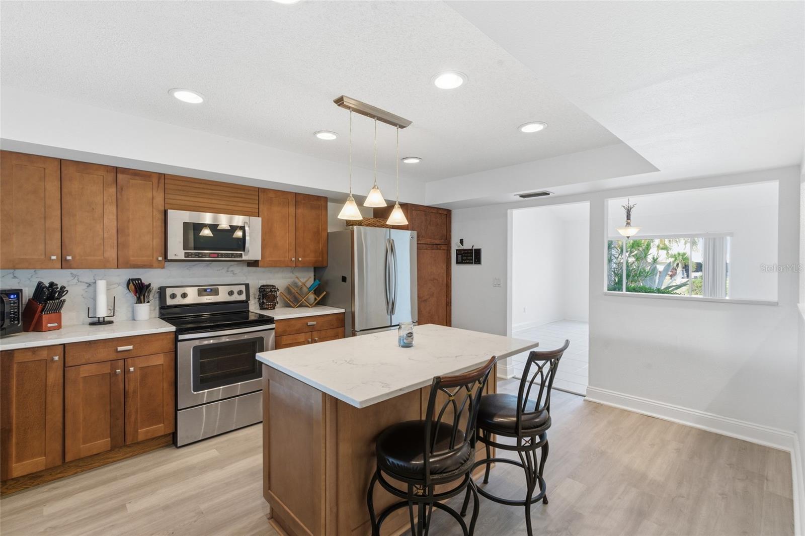 SOUTHBAY YACHT & RACQUET CLUB - Residential