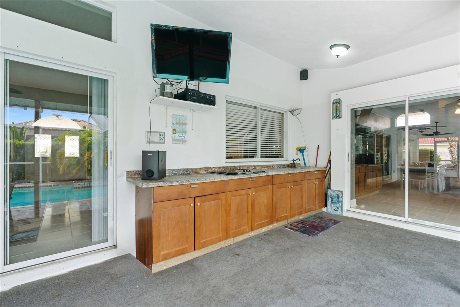 SOUTHBAY YACHT & RACQUET CLUB - Residential