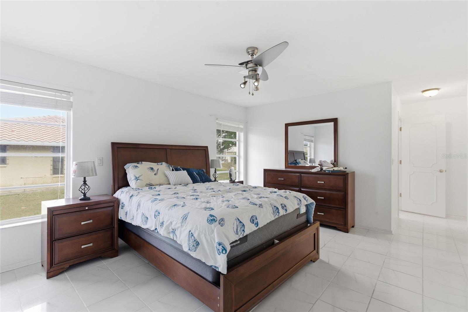 SOUTHBAY YACHT & RACQUET CLUB - Residential