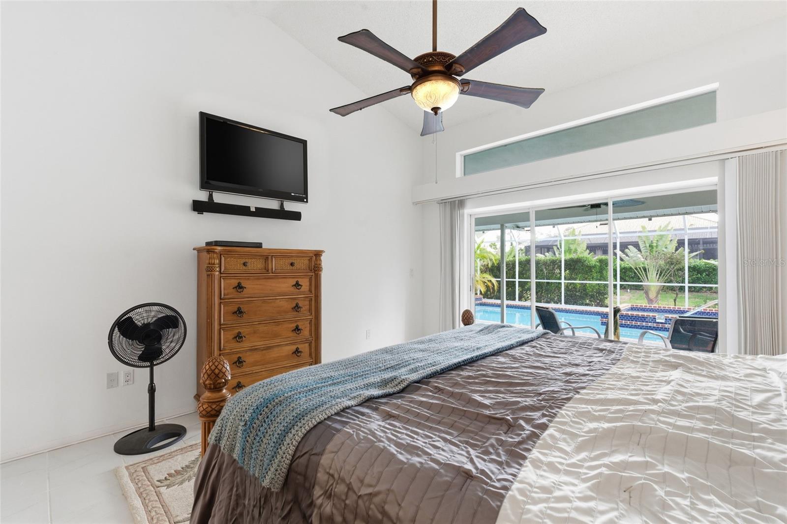 SOUTHBAY YACHT & RACQUET CLUB - Residential