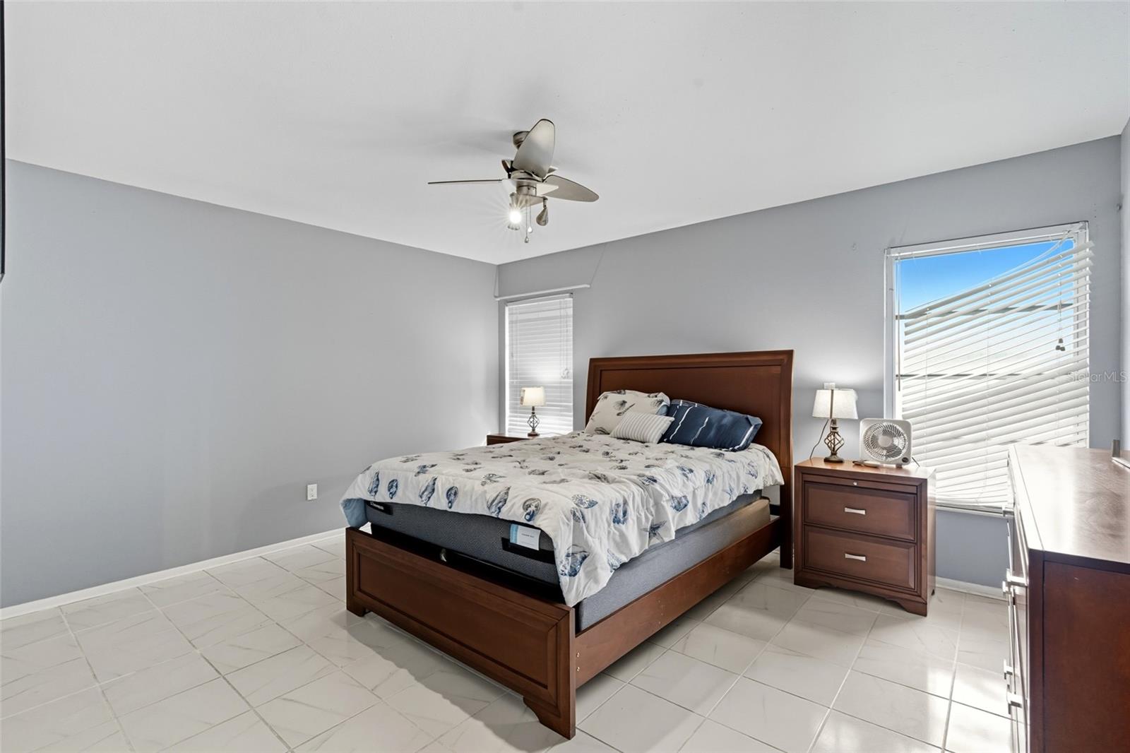 SOUTHBAY YACHT & RACQUET CLUB - Residential
