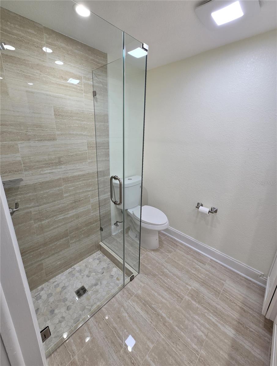 BEACON SQUARE - Residential