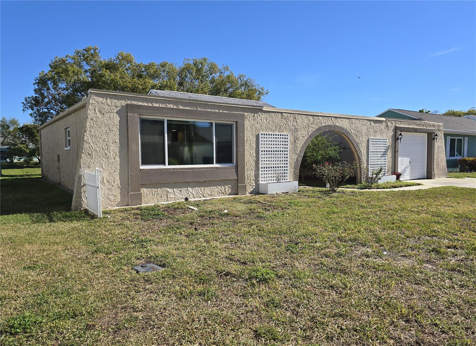 BEACON SQUARE - Residential