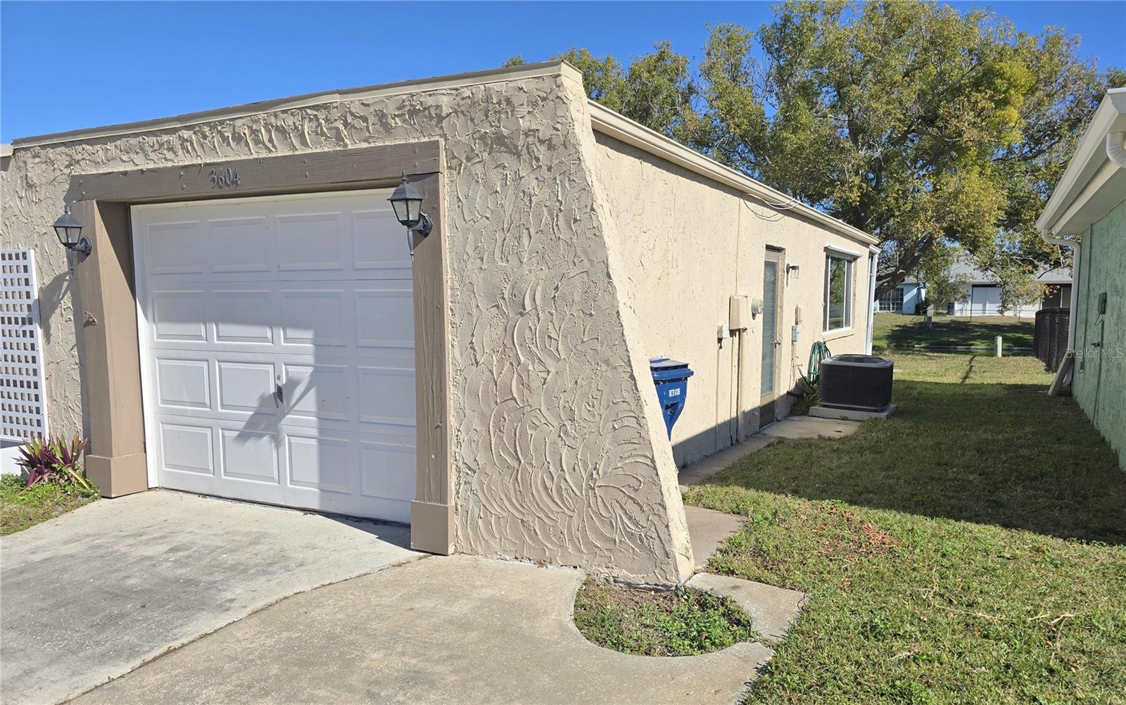 BEACON SQUARE - Residential