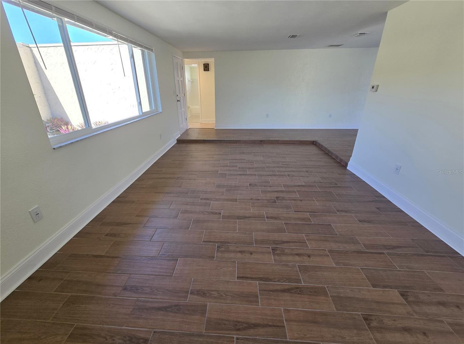 BEACON SQUARE - Residential