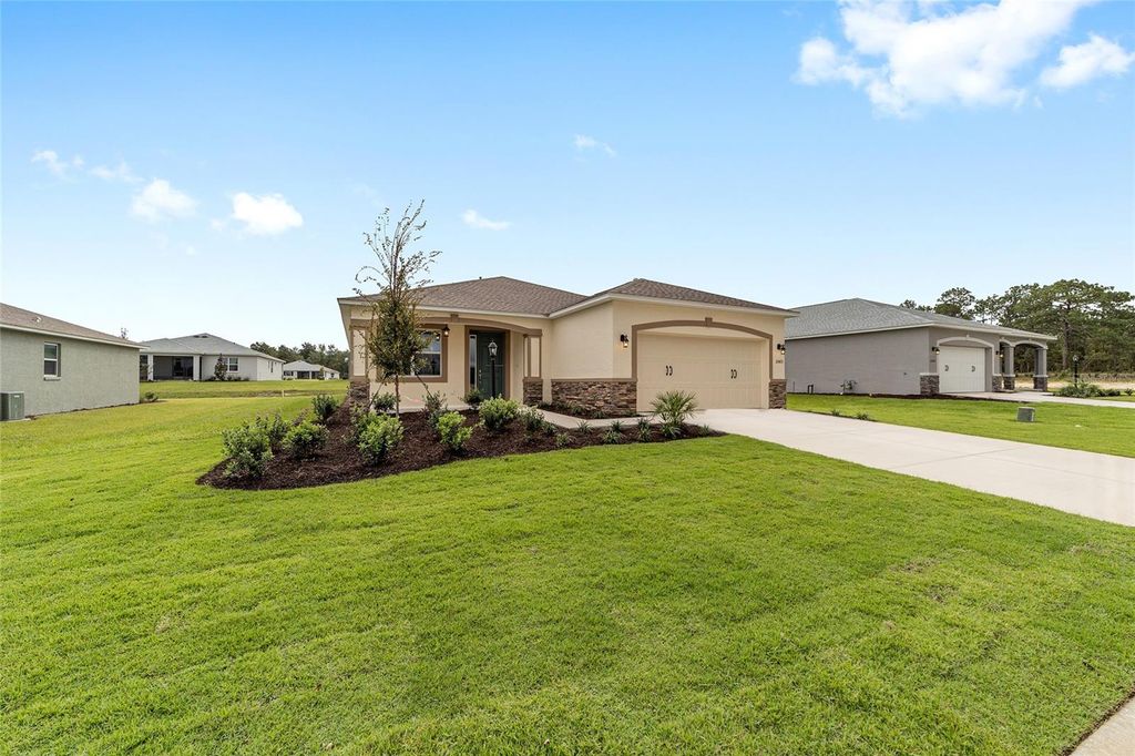 Photo of 10425 SW 106th Court, Ocala, FL 34481 (MLS # OM711467)