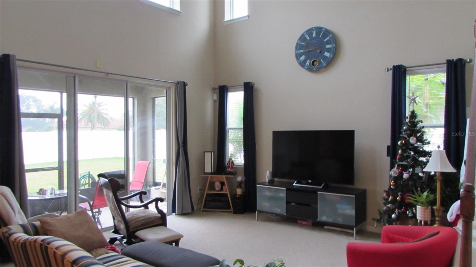 6832 THORNHILL CIRCLE
