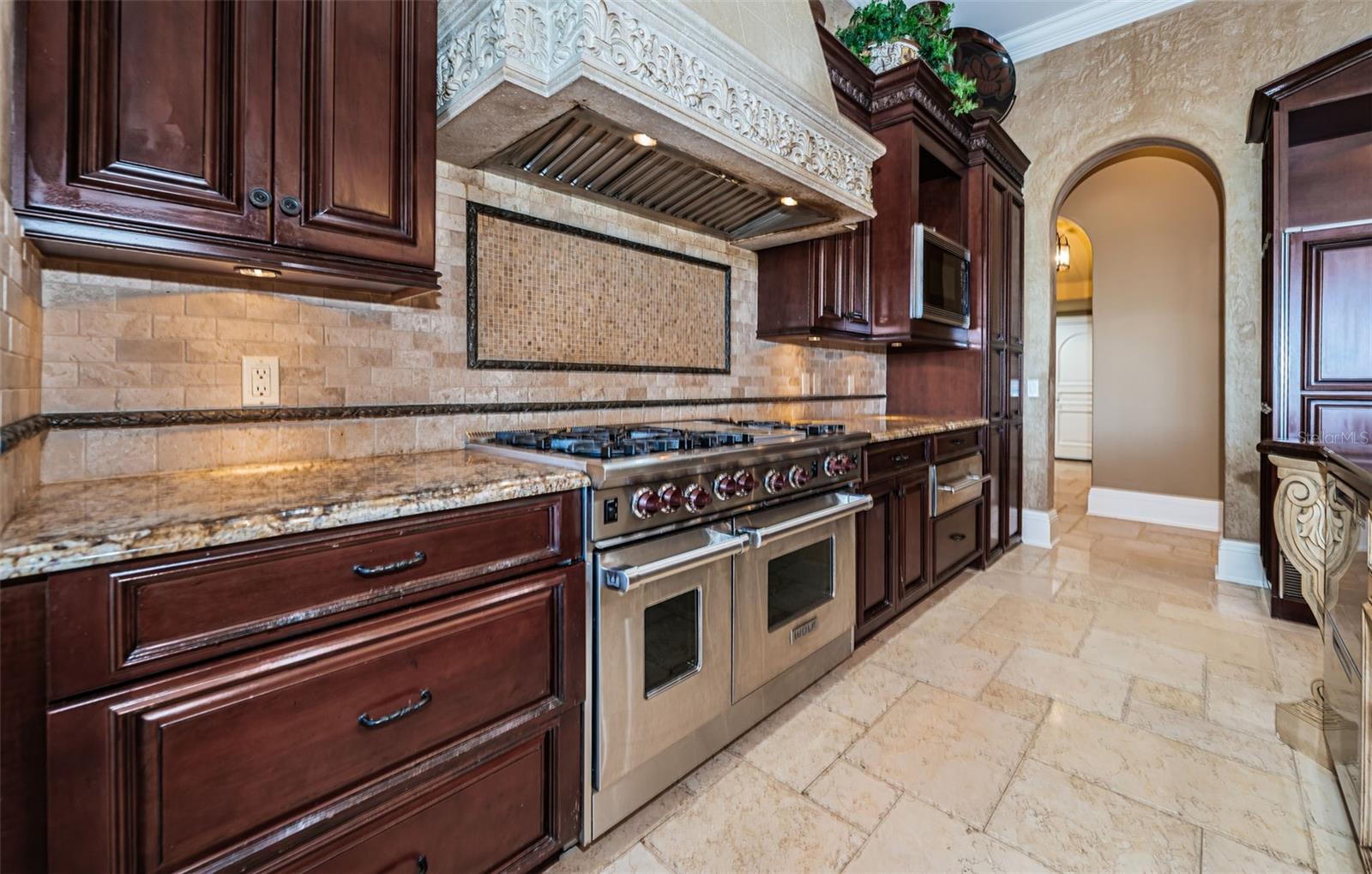 BAYOU CLUB ESTATES TR 2 PH 2 - Residential