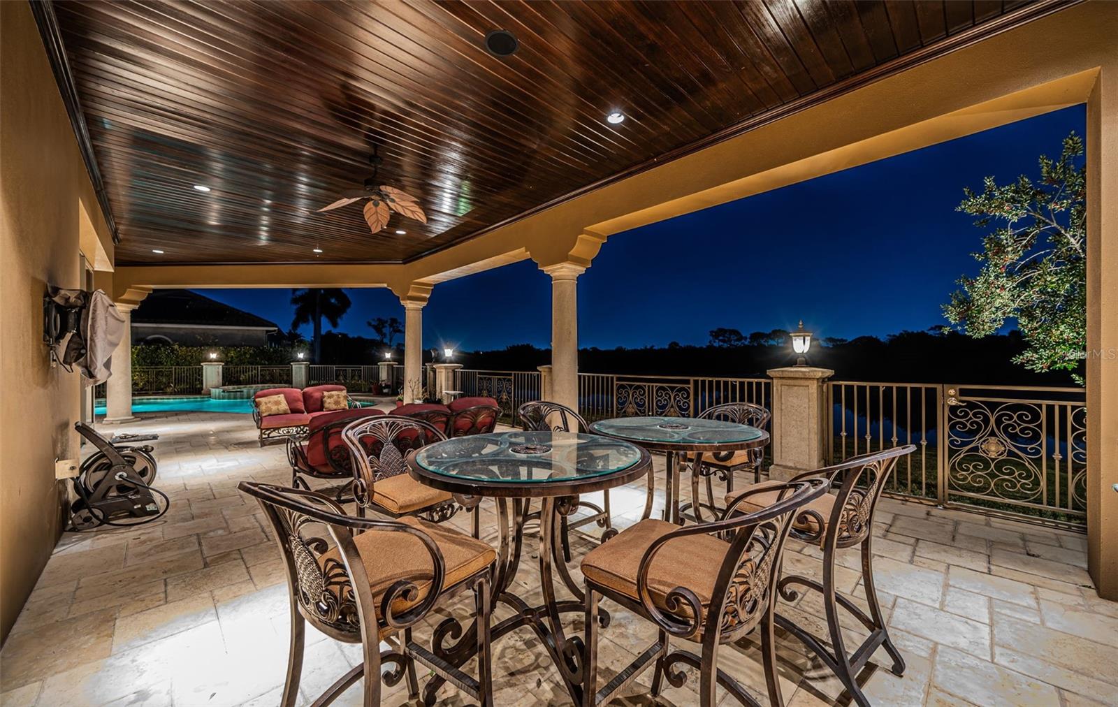 BAYOU CLUB ESTATES TR 2 PH 2 - Residential