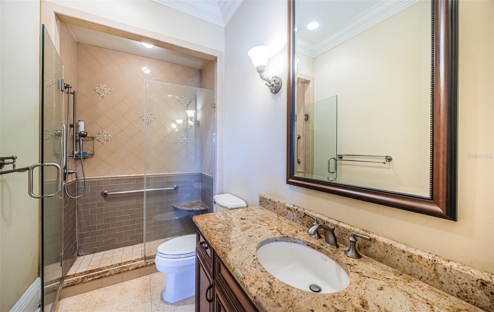 BAYOU CLUB ESTATES TR 2 PH 2 - Residential