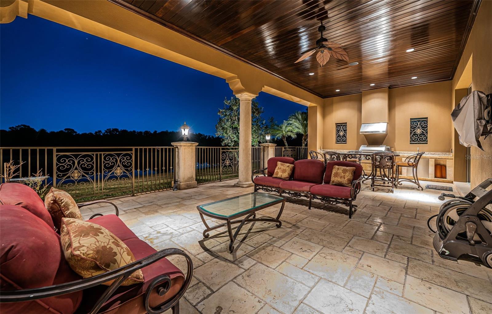 BAYOU CLUB ESTATES TR 2 PH 2 - Residential