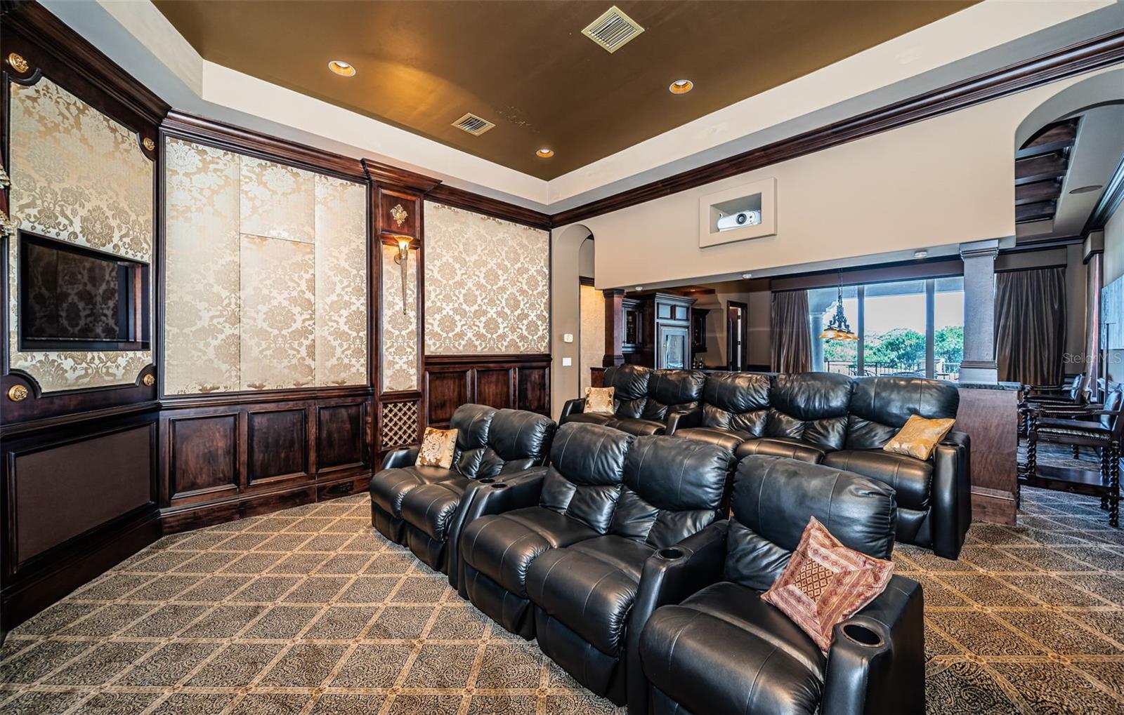 BAYOU CLUB ESTATES TR 2 PH 2 - Residential