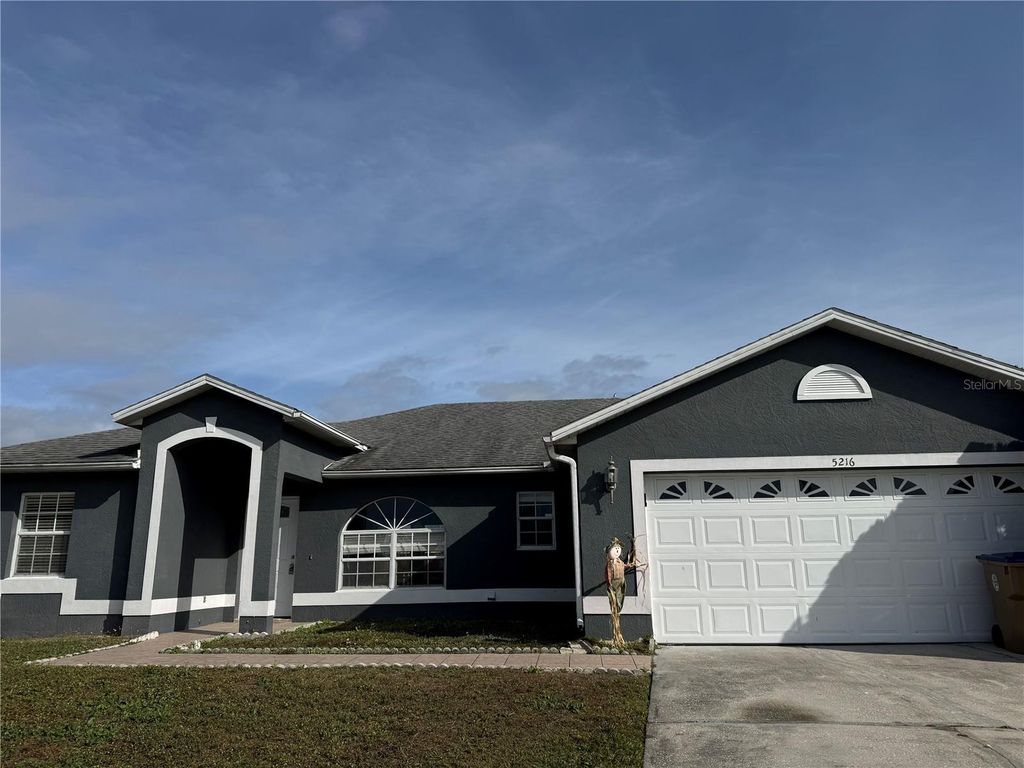 Photo of 5216 Heatherstone Court, Kissimmee, FL 34758 (MLS # G5105736)