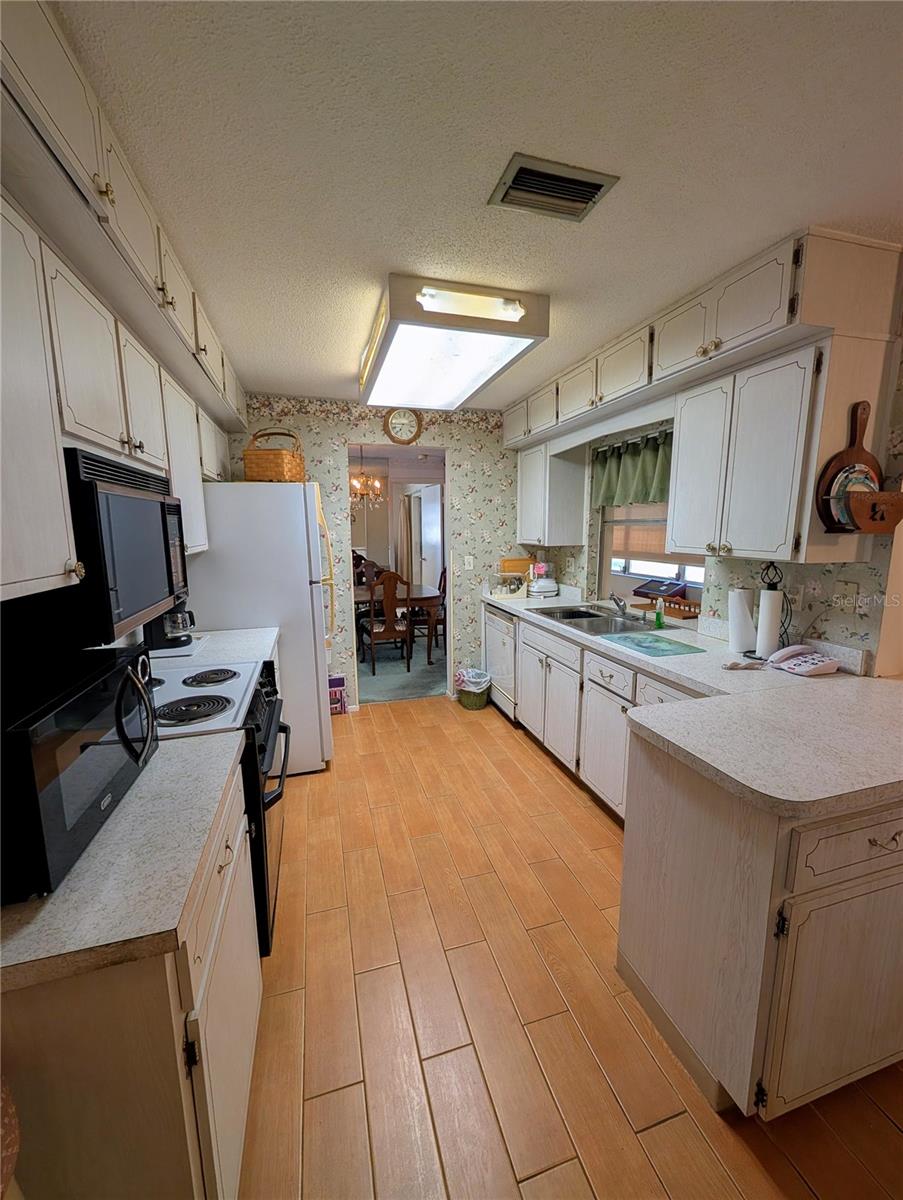 MAINLANDS OF TAMARAC BY THE GULF UNIT 3 CONDO - Residential