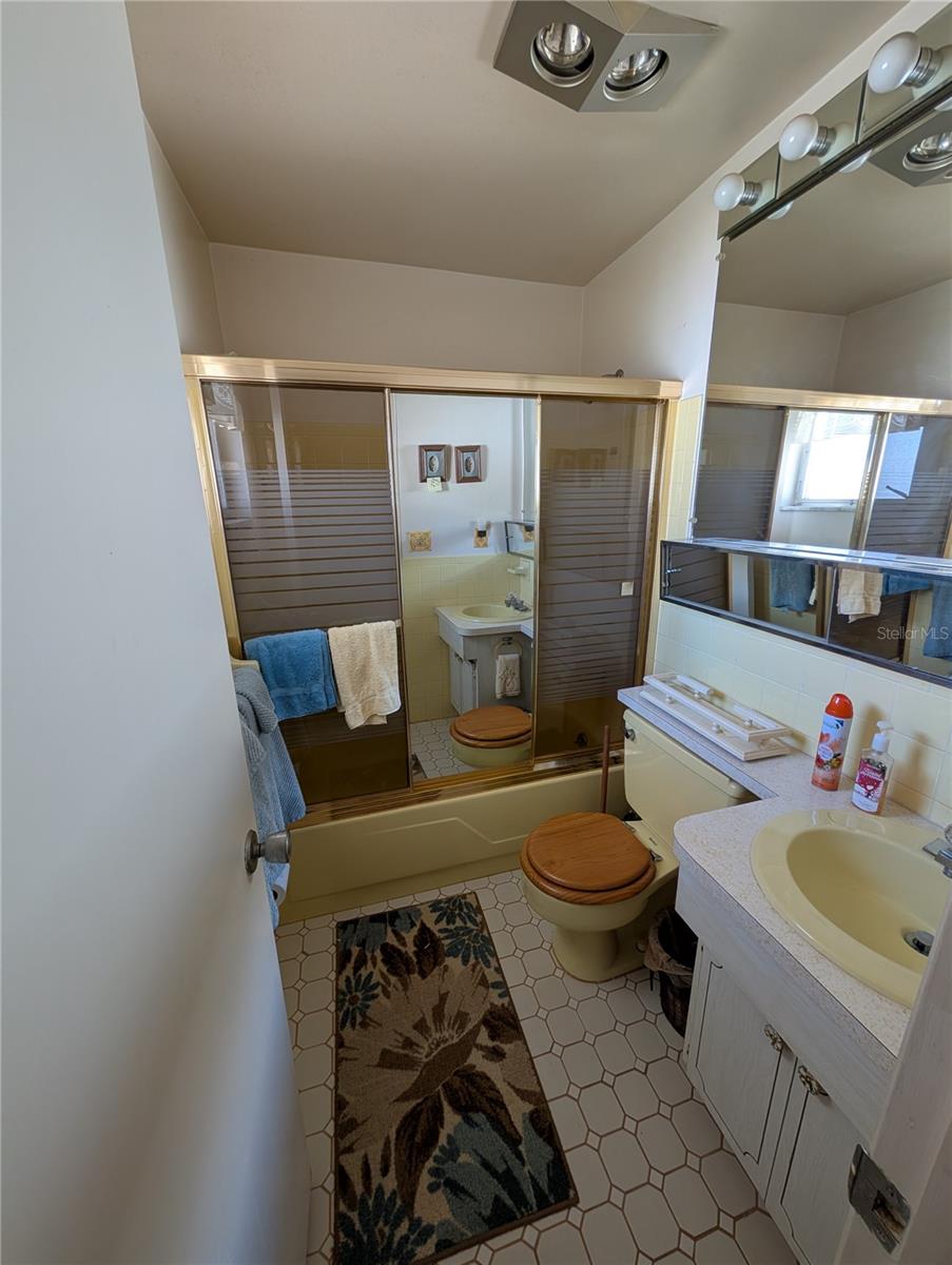 MAINLANDS OF TAMARAC BY THE GULF UNIT 3 CONDO - Residential