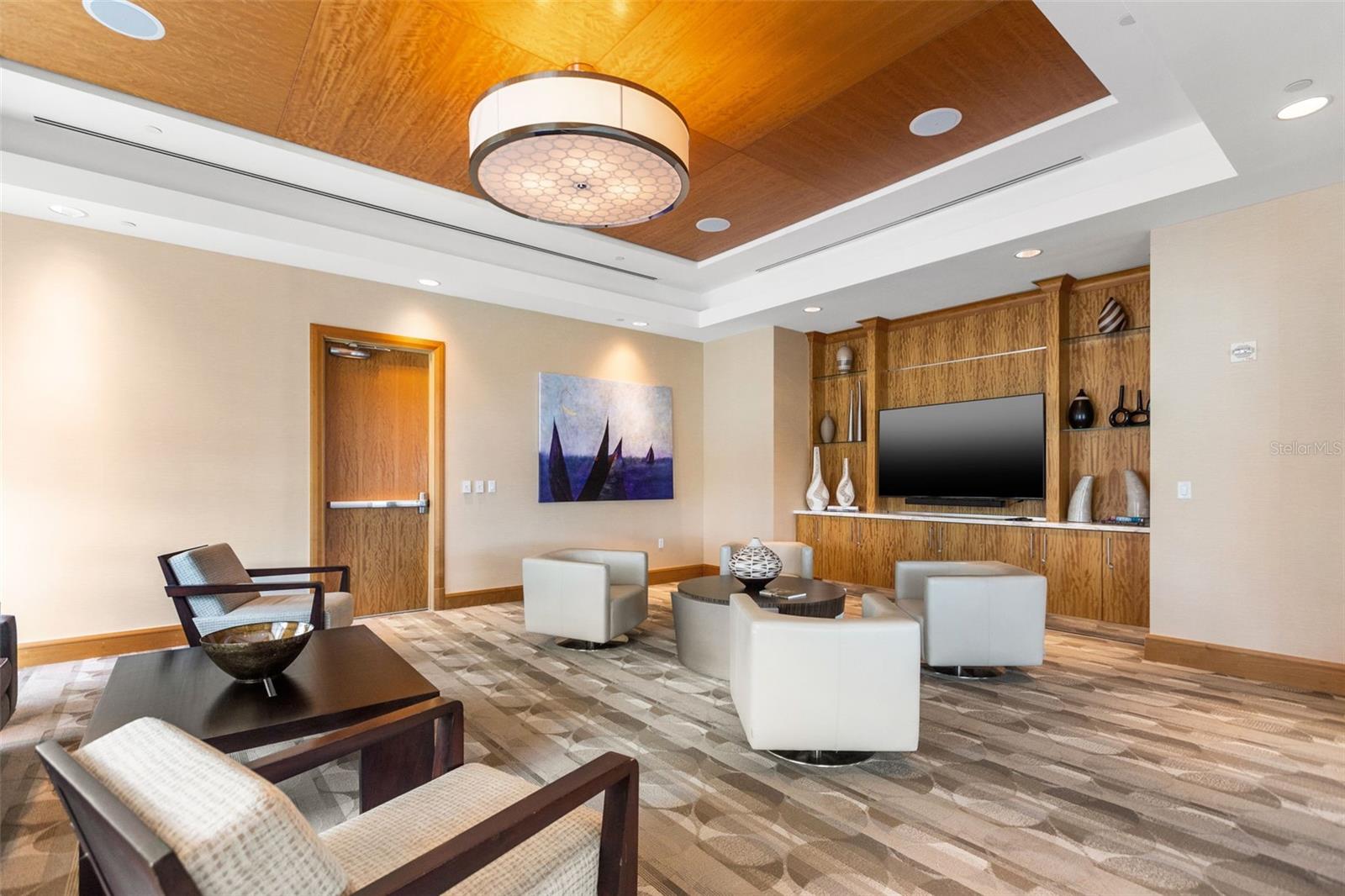 400 BEACH DRIVE CONDO - Residential