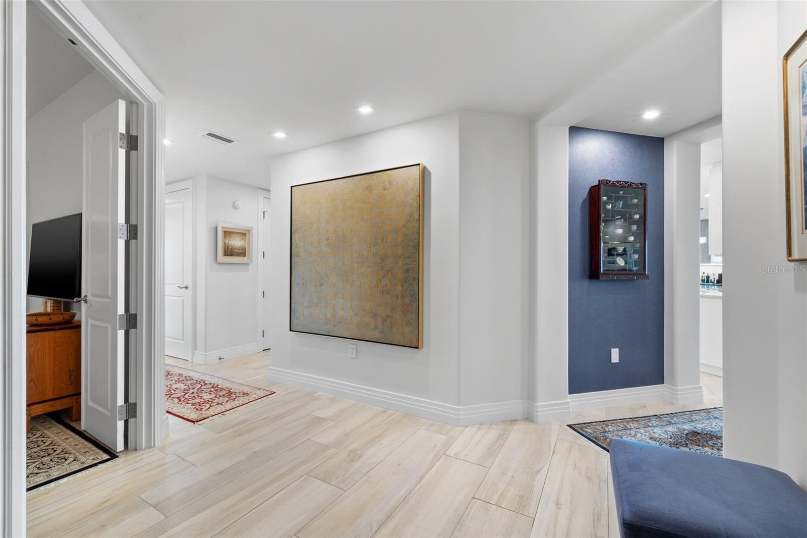 400 BEACH DRIVE CONDO - Residential