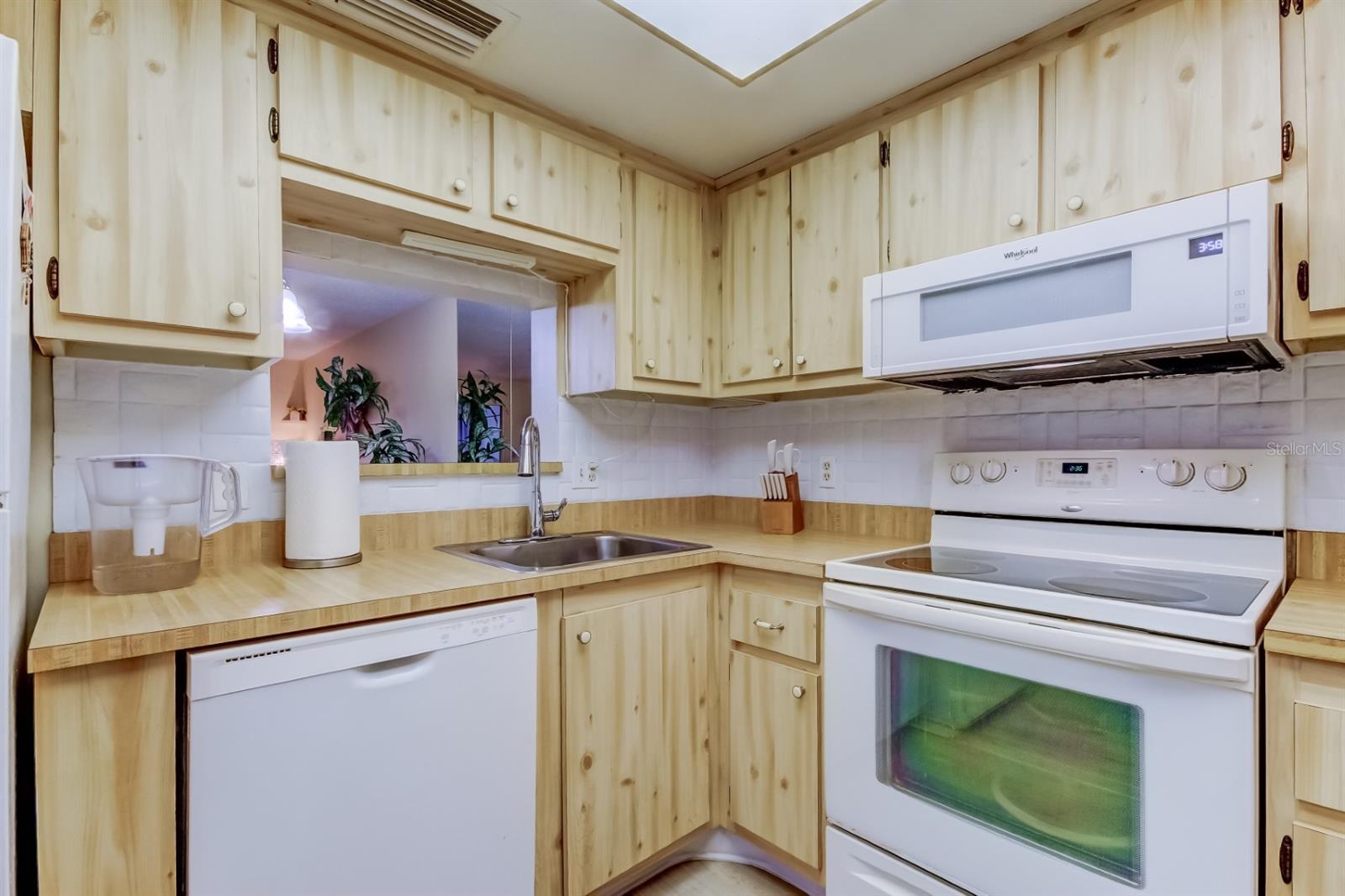 PINEWOOD VILLAGE CONDO - Residential