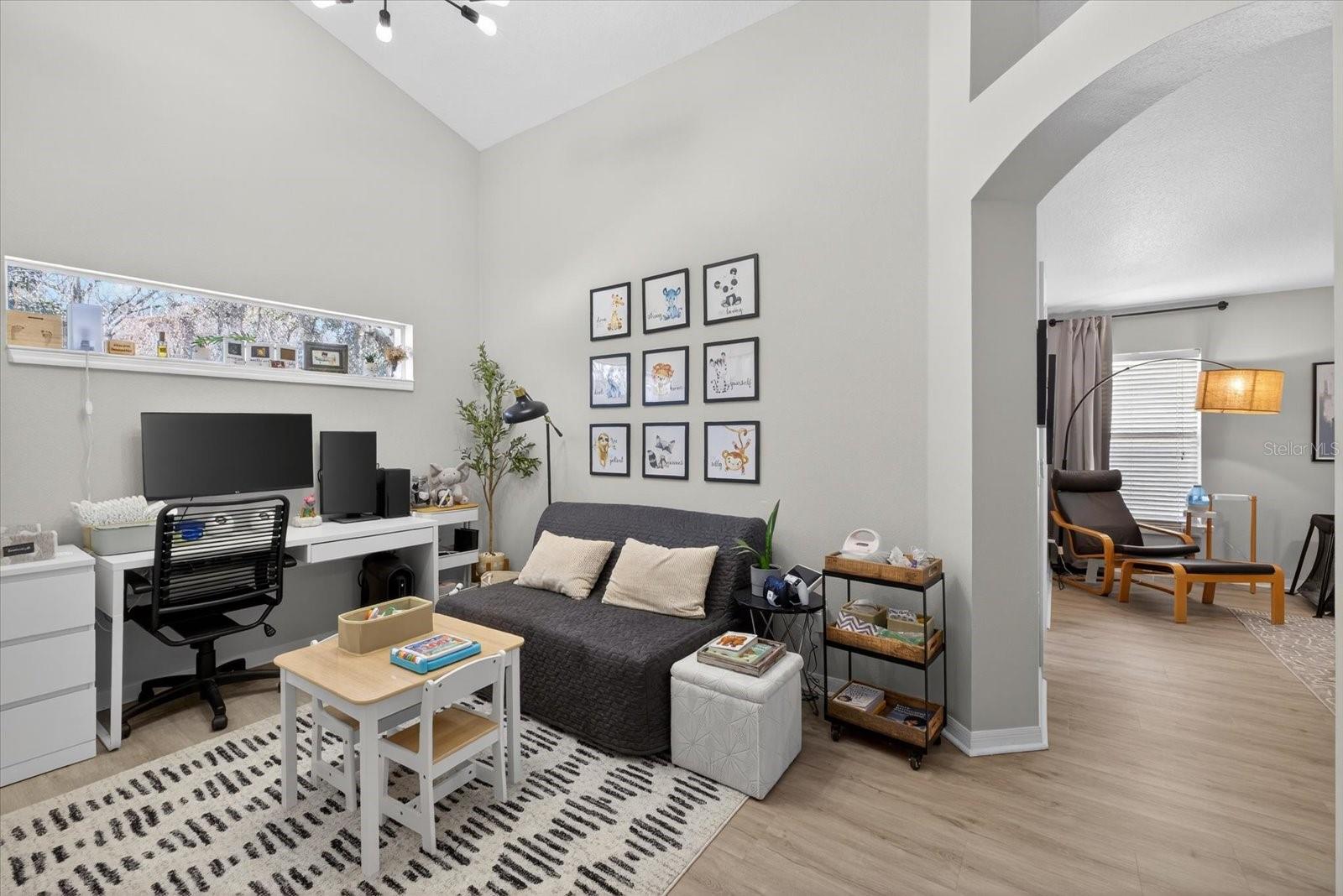 TAMPA PALMS AREA 4 PRCL 11 U - Residential