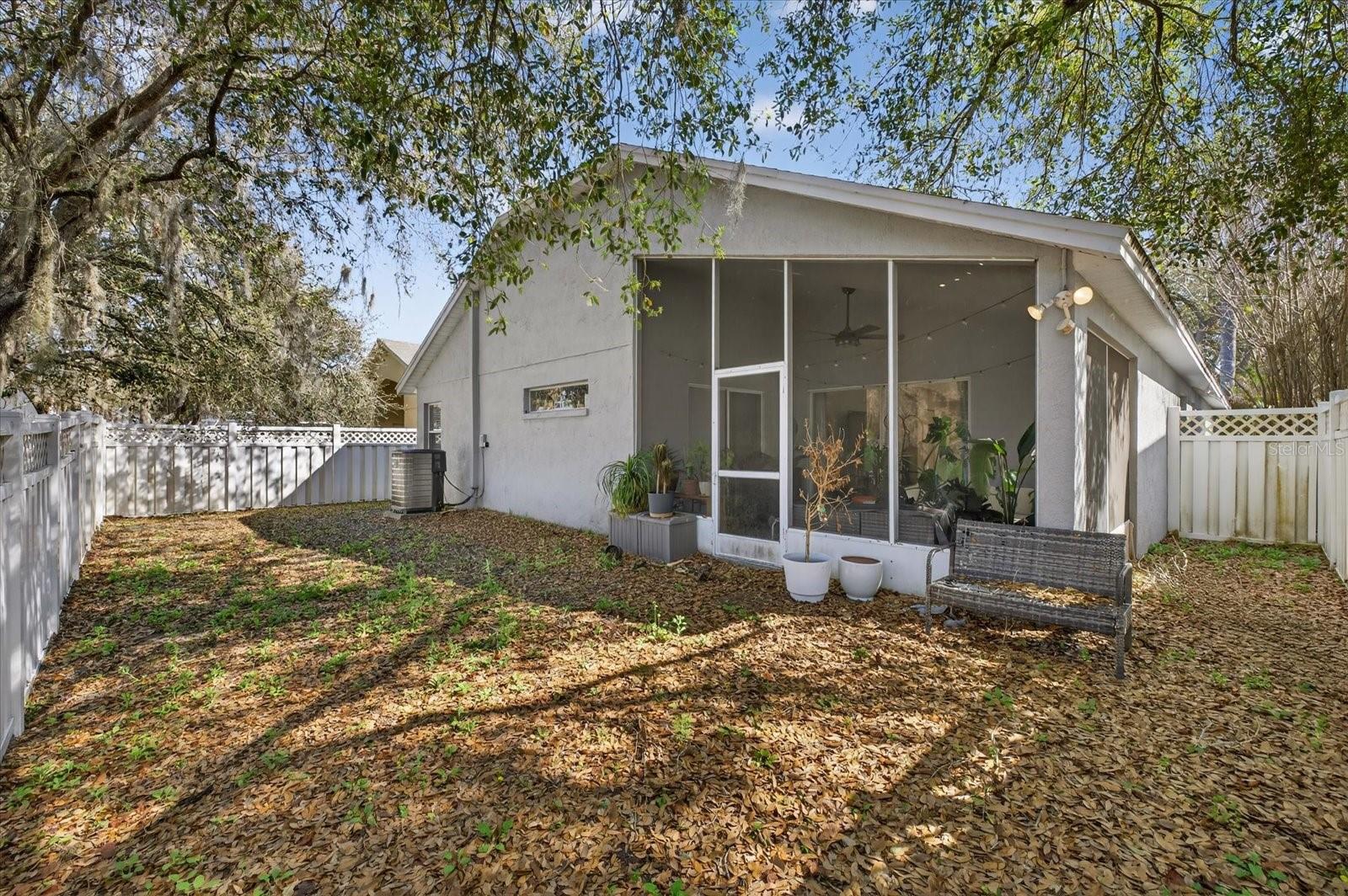 TAMPA PALMS AREA 4 PRCL 11 U - Residential