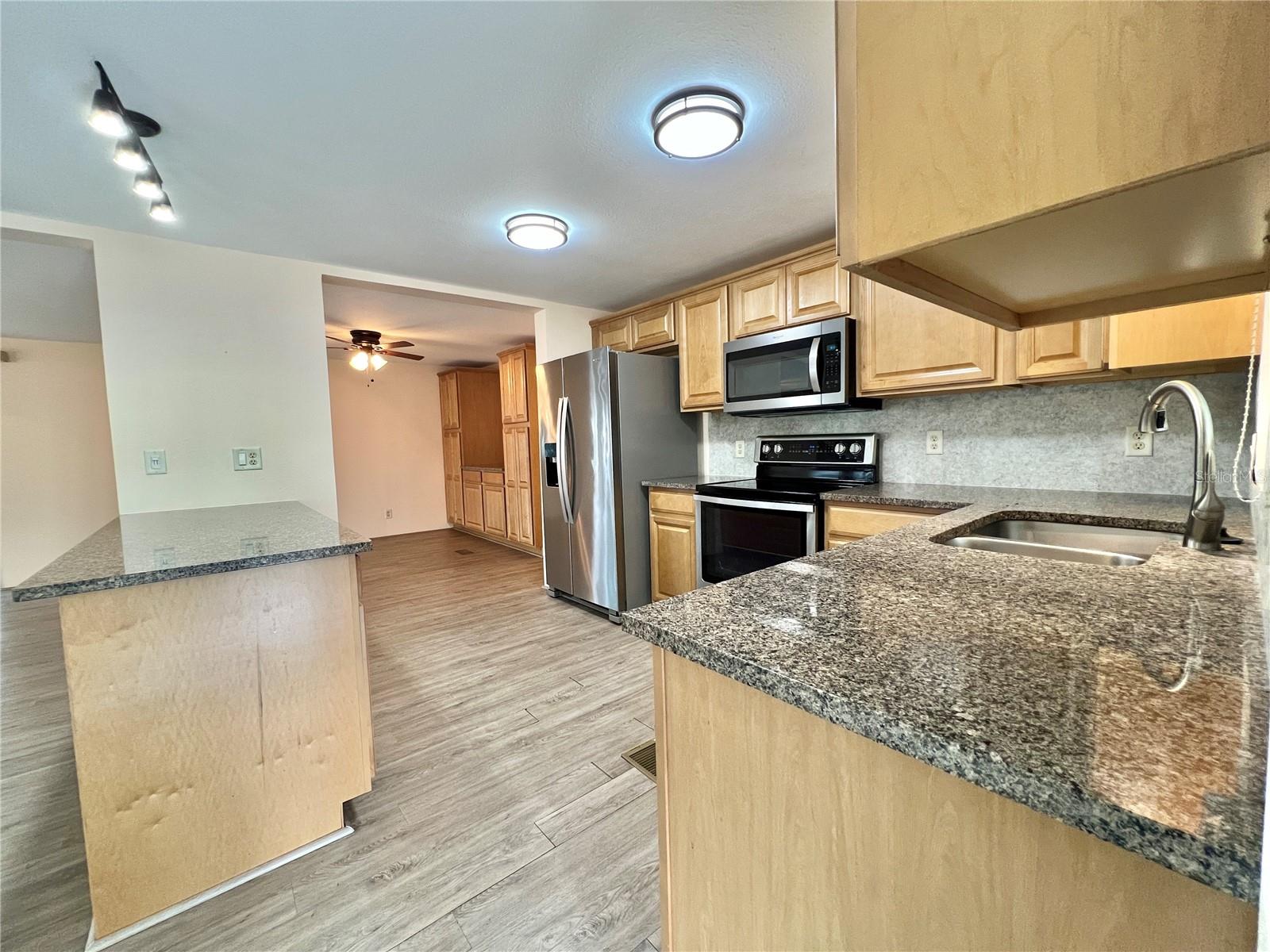 HAWTHORNE AT LEESBURG A COOP - Residential