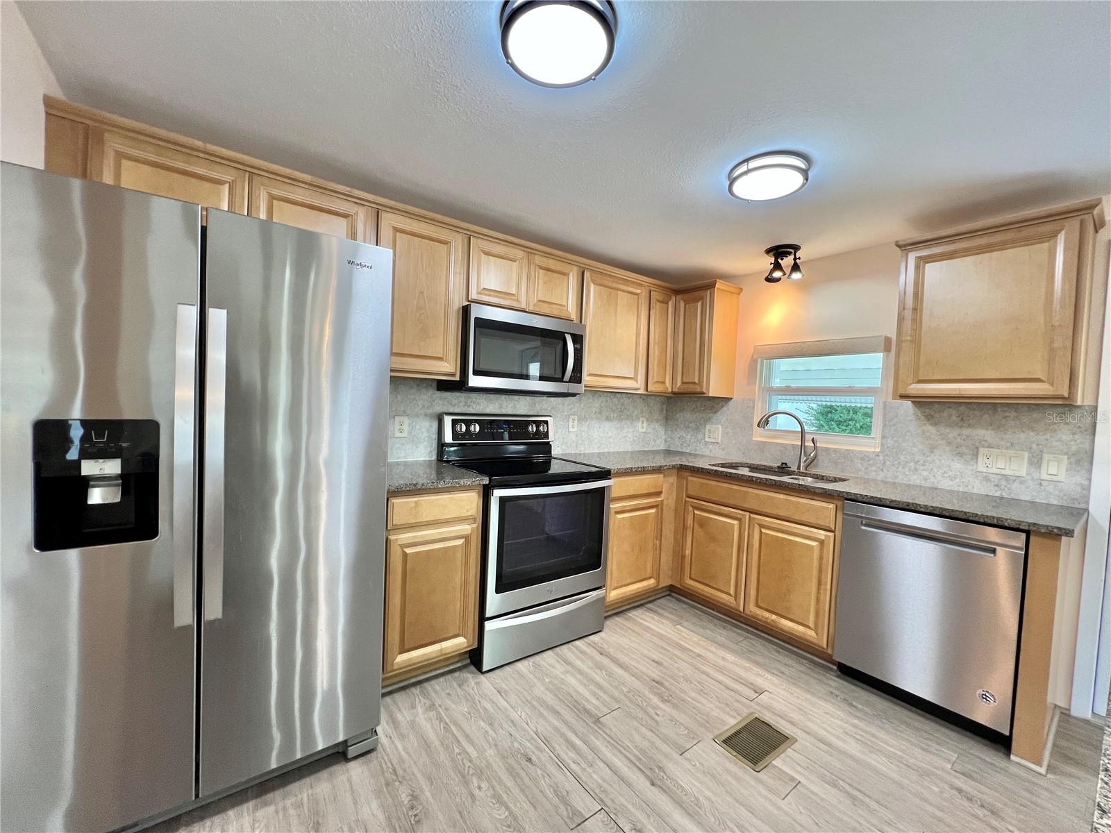 HAWTHORNE AT LEESBURG A COOP - Residential